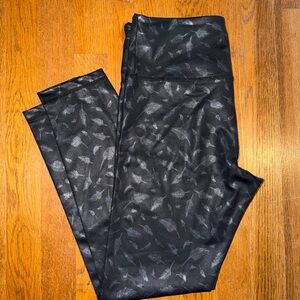 Zyia metallic feather light n tights
